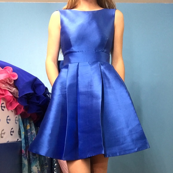 Formal/Semi Formal Dress - Picture 4 of 6